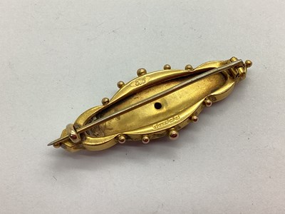 Lot 89 - A 9ct Gold Antique Seed Pearl Bar Brooch, with...