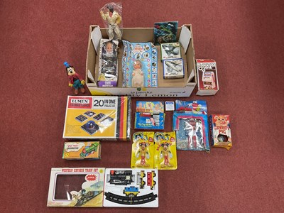 Lot 775 - A quantity of assorted toys to include a boxed...