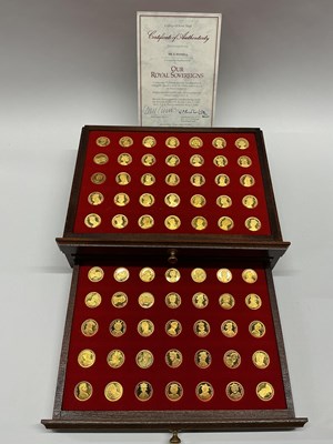 Lot 595 - Danbury Mint 'Our Royal Sovereigns' Sterling...