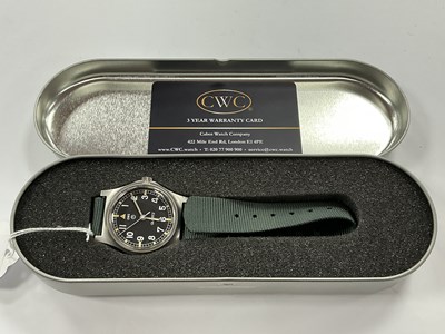 Lot 490 - British Military Reissue G10 Fatboy 80 Wrist...