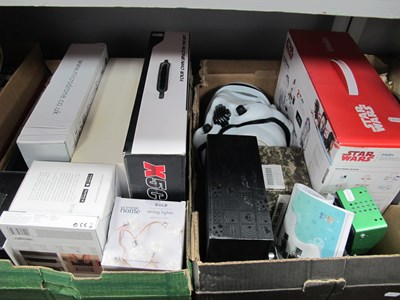 Lot 1079 - Electronics and toys, including Robobloq...