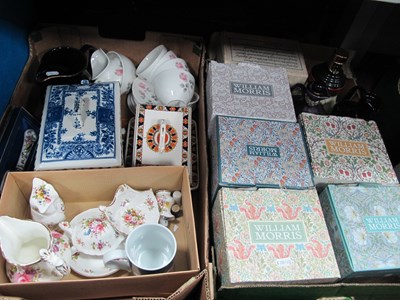 Lot 1089 - Ceramics, including five boxed Leonardo...