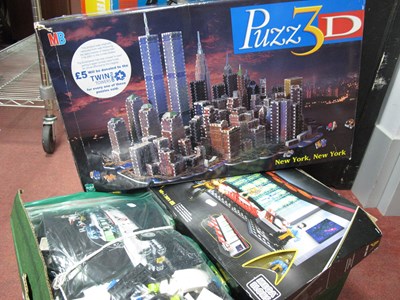 Lot 1144 - Building toys, including MB Puzz 3D New York,...