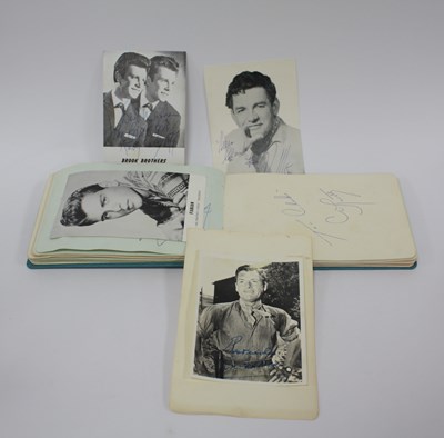 Lot 1272 - A Contage Autograph Album containing many pen...