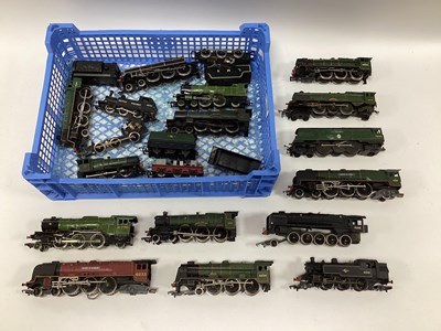 Lot 526 - Approximately Fifteen 00 Gauge Steam...