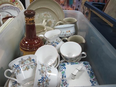 Lot 1016 - Denby 'Daybreak', Marlborough 'Autumn Vine',...