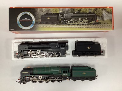 Lot 519 - Two Hornby 00 gauge tender drive 9F...
