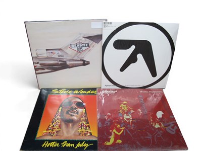 Lot 706 - Mixed lot of 25+ Dance, Soul, 80s Pop LPs,...