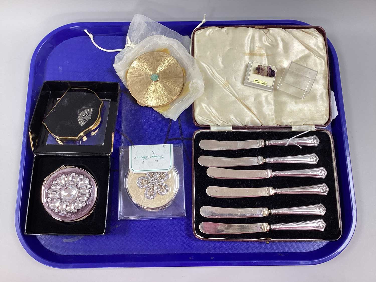Lot 53 - A Set of Six Hallmarked Silver Handled Tea...
