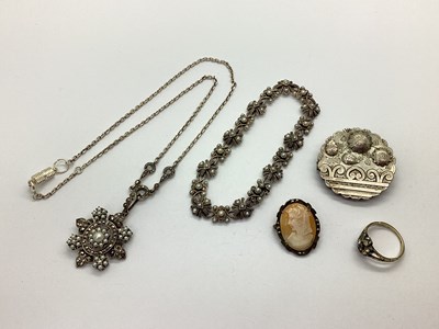 Lot 103 - A Hallmarked Silver Victorian Aesthetic Brooch,...