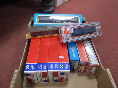 Lot 419 - Ten 'OO' Gauge/4mm Boxed Coaches/Vans,...