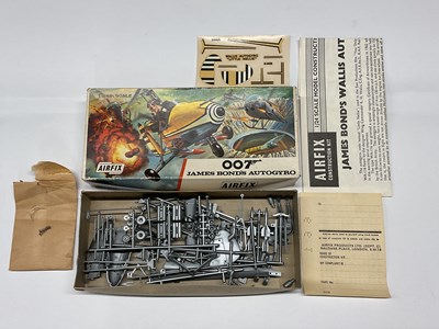 Lot 905 - An Original Airfix James Bond Autogyro 1:24...