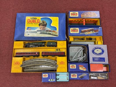Lot 387 - A Hornby Dublo 3-Rail set P22 The Royal Scot,...