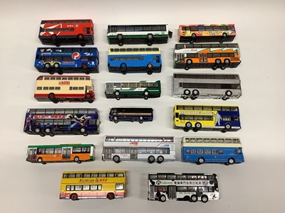 Lot 535 - Seventeen 1:76 Scale Diecast Model Buses by...