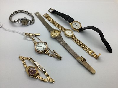 Lot 212 - A 9ct Gold Cased Ladies Wristwatch, the...