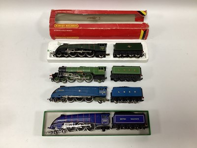 Lot 504 - Four Hornby 00 gauge LNER locomotives: "Flying...