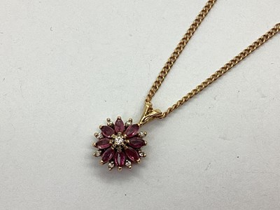 Lot 84 - A Decorative 9ct Gold Diamond Set Flowerhead...