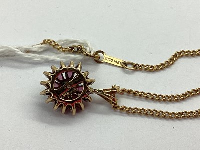 Lot 84 - A Decorative 9ct Gold Diamond Set Flowerhead...