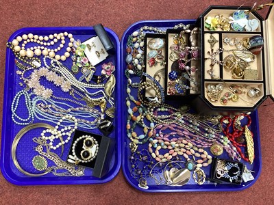 Lot 38 - An Assortment of Costume Jewellery, to include...