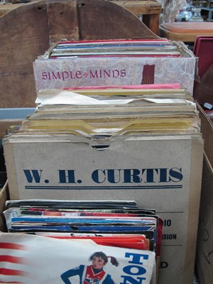 Lot 1065 - 78 RPM Records, including Elvis Presley (4),...