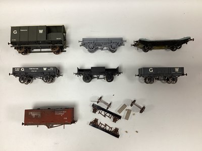 Lot 539 - An 0 Gauge GWR Brake Van and Five Wagons,...