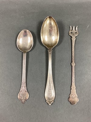 Lot 22 - A Britannia Standard Hallmarked Silver Spoon,...