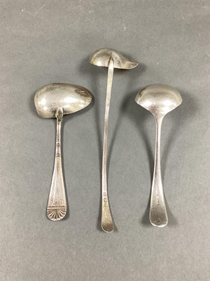 Lot 25 - A Small Georgian Hallmarked Silver Ladle, the...