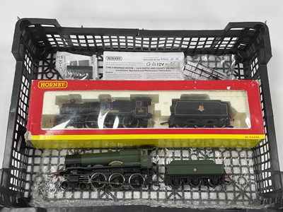 Lot 559 - Two Hornby OO gauge GWR 4-6-0 locomotives: a...