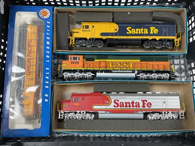 Lot 497 - Three HO scale American diesel locomotives: a...