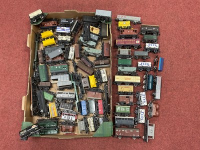 Lot 413 - Approximately seventy-five 00 gauge steam-era...