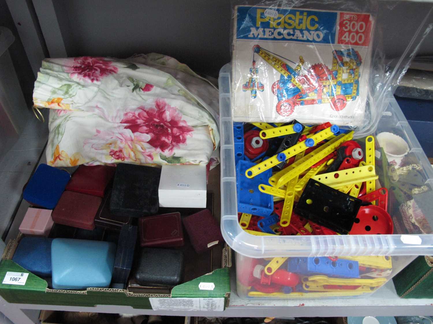 Lot 1067 - Collectables, including a pair of Laura Ashley...