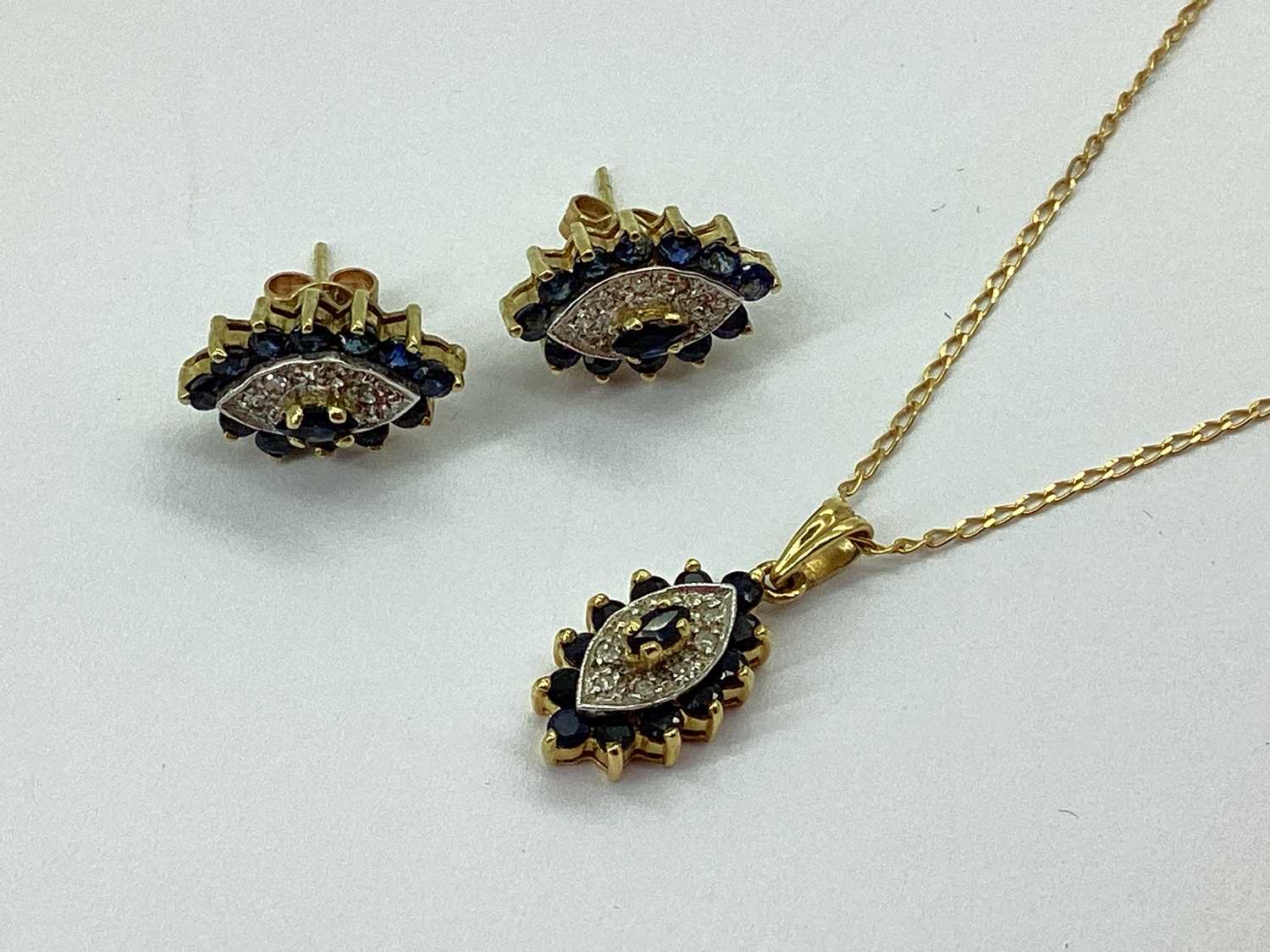 Lot 61 - A Decorative Diamond Set Cluster Pendant, of...