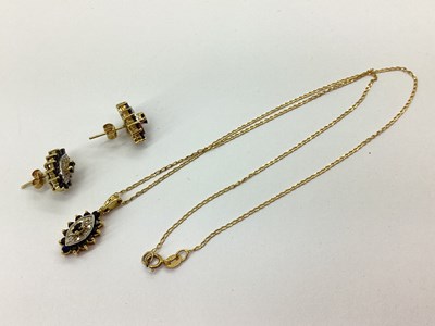 Lot 61 - A Decorative Diamond Set Cluster Pendant, of...