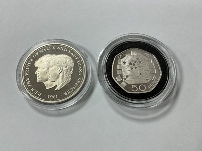 Lot 553A - 1992-1993 EEC Dual Dated Silver Proof 50p Coin,...