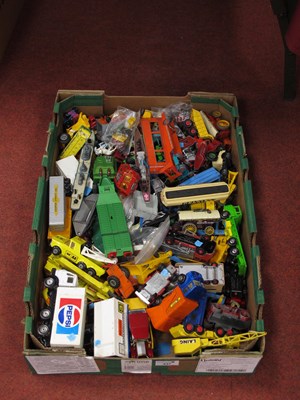 Lot 437 - A quantity of Mid XX Century and later diecast...