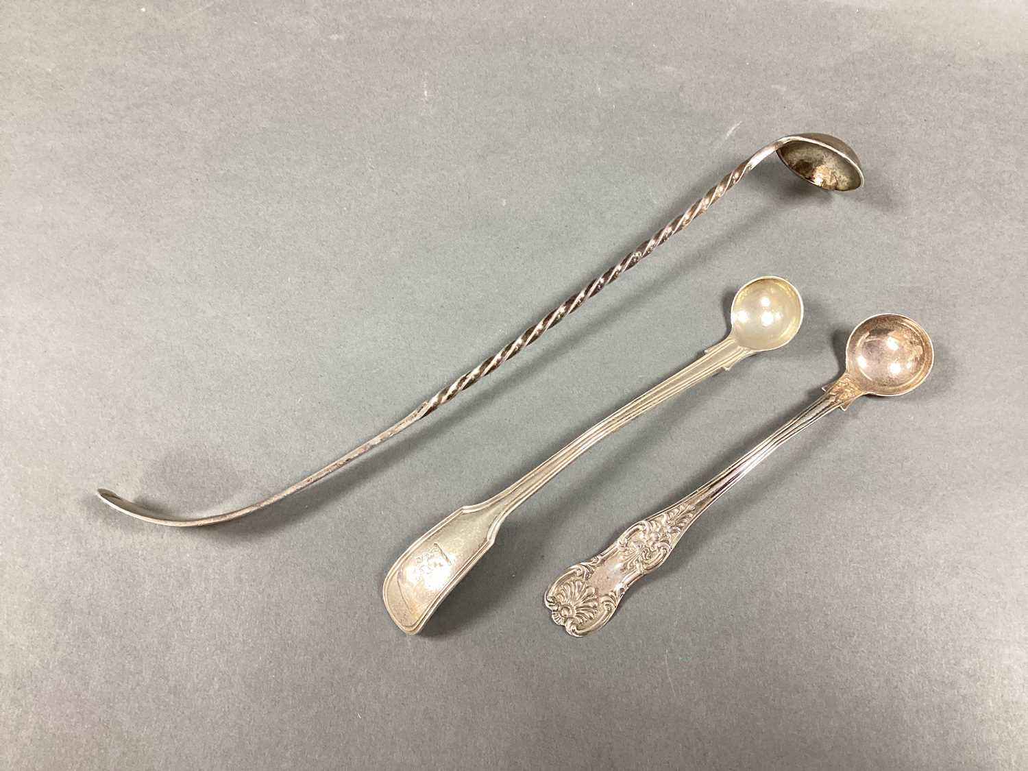 Lot 27 - A Hallmarked Silver Spice / Condiment Ladle,...