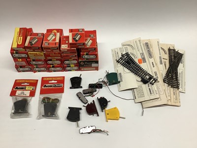 Lot 496 - Eight Hornby 00 gauge points with...