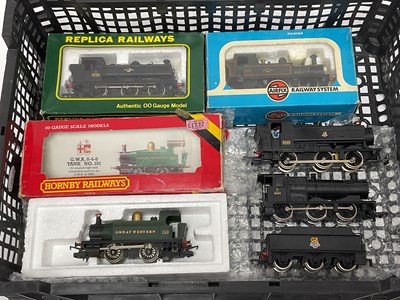 Lot 549 - Five 00 gauge ex-GWR locomotives: a Bachmann...