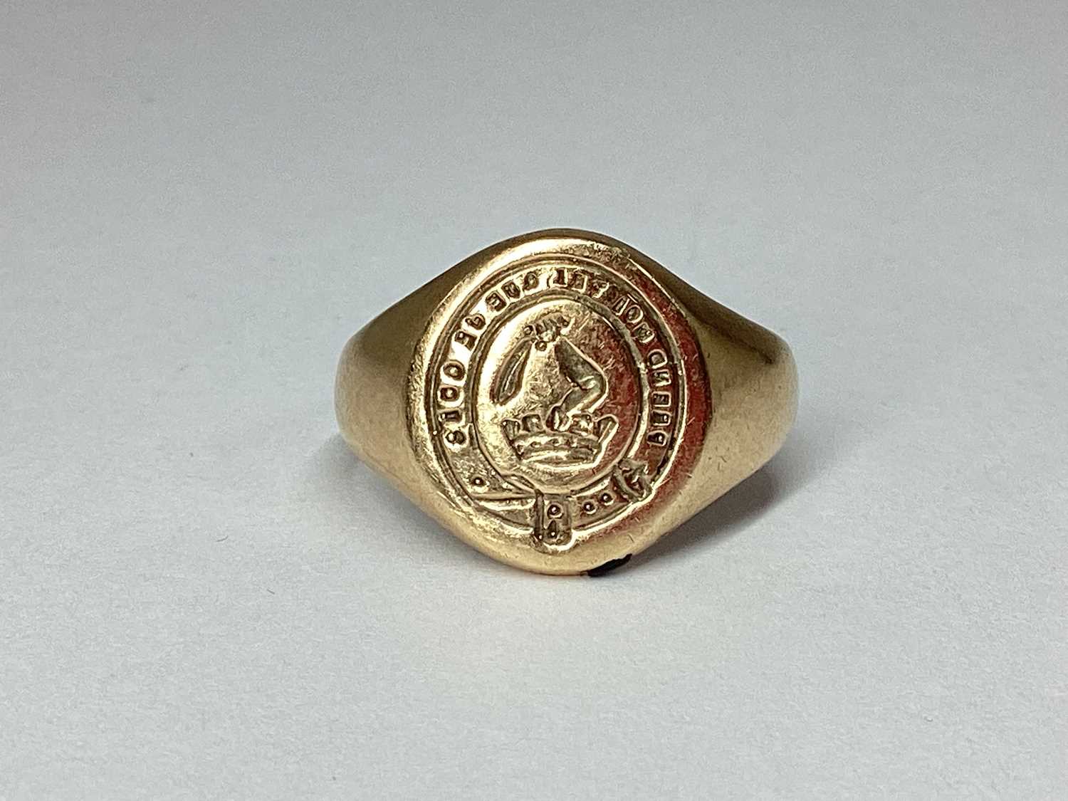 Lot 53 - A 9ct Gold Signet Style Ring, the circular...