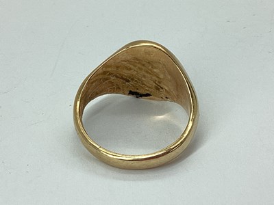 Lot 53 - A 9ct Gold Signet Style Ring, the circular...