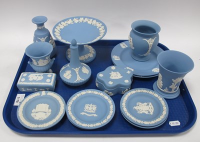 Lot 1179 - Wedgwood Jasperware Trinket Box, plates, pin...