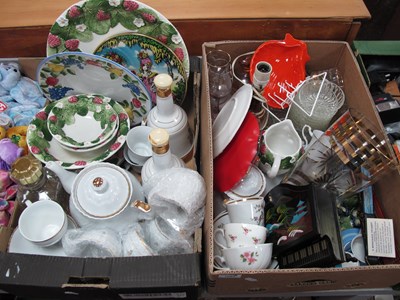 Lot 1057 - 1970s Glass Vase, whisky bells (empty), fans,...