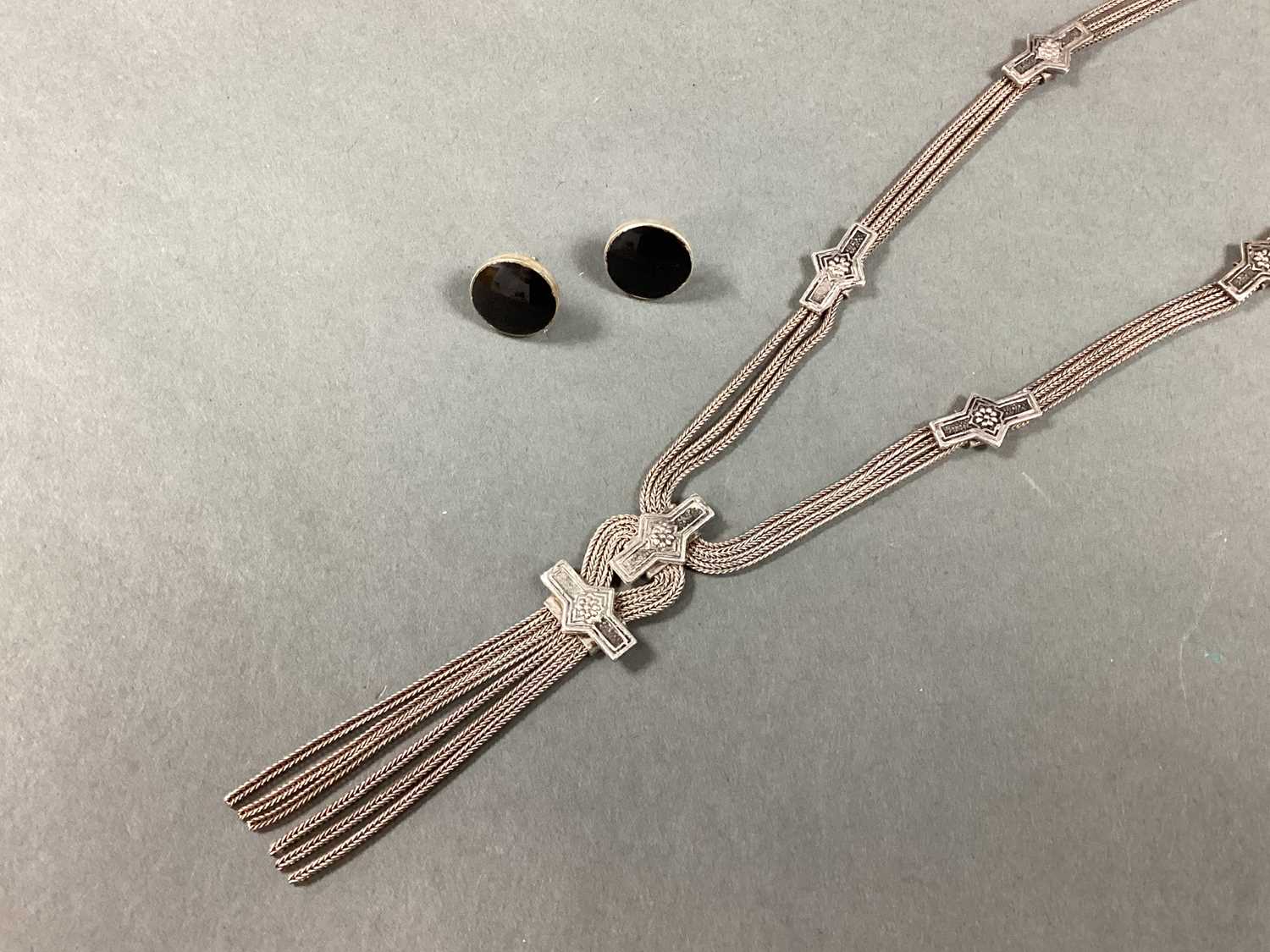 Lot 89 - An Albertina Style Necklace, the multi-strand...