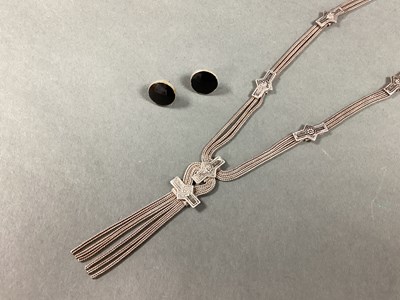 Lot 89 - An Albertina Style Necklace, the multi-strand...