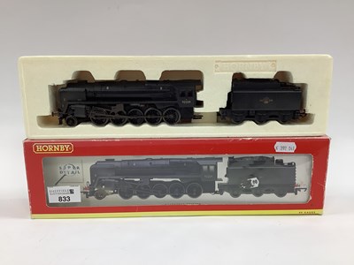 Lot 833 - A Boxed Hornby 00 Gauge 9F 2-10-0 "92239", in...