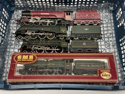 Lot 523 - Four tender-drive 00 gauge locomotives: a...