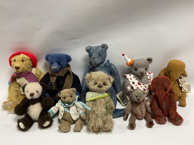 Lot 318 - Ten Mostly Miniature Teddy Bears / soft...