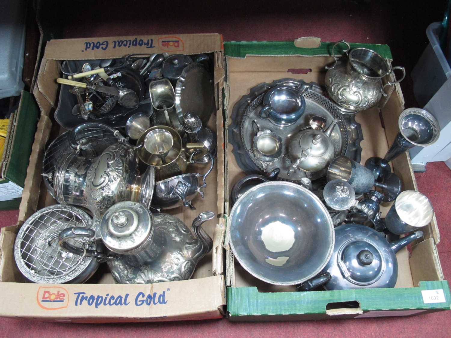 Lot 1032 - A large collection of plated ware to include...