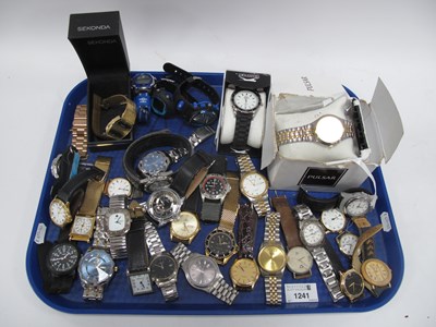 Lot 1241 - A Collection of Assorted Gent's Wristwatches,...