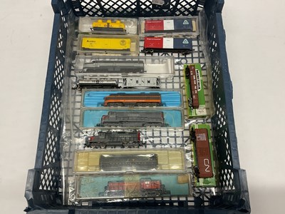 Lot 484 - Six N gauge American outline diesel...